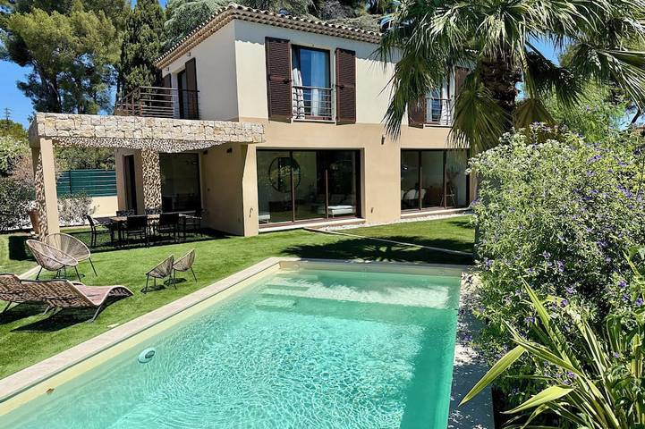 Location de vacances pour 8 personnes, avec Jardin dans Plage Lumière