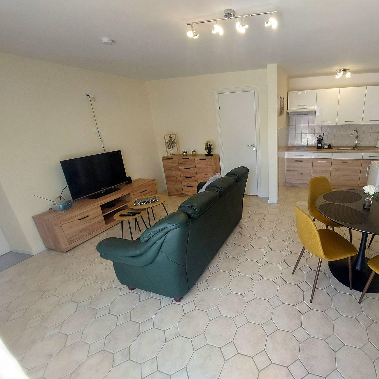 Ganze Ferienwohnung, Apartement Serenity in Bük, Komitat Eisenburg