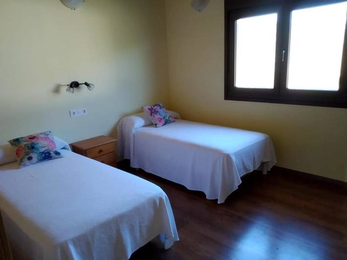 Casa rural para 5 personas, con Terraza además de Jardín y Vistas en Navia - 4