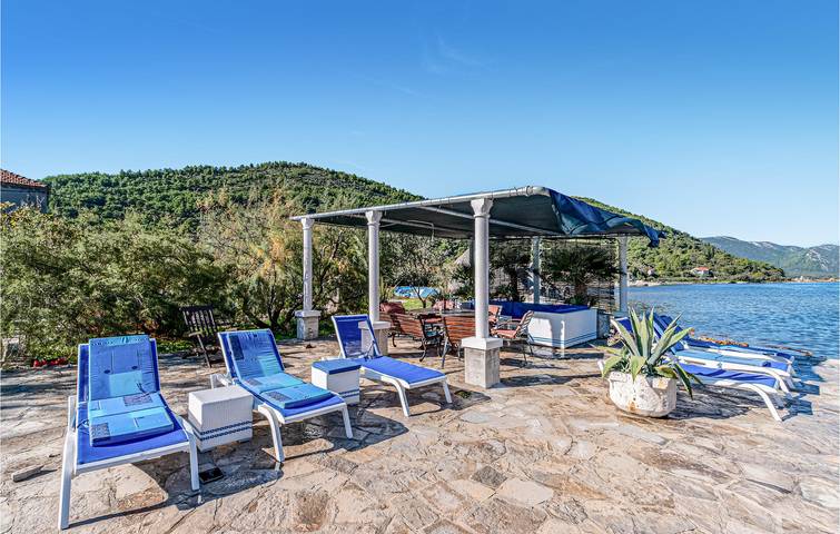 Ganze Ferienwohnung, Gemütliche Ferienwohnung mit Terrasse, in der Nähe von Ston und der Küste – WLAN und Parkplatz inklusive in Ston, Dubrovnik-Neretva
