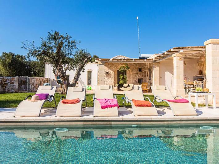 Villa per 6 persone, con giardino e piscina a Ceglie Messapica