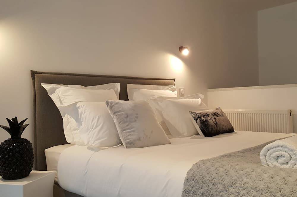 Ganze Wohnung, Promo Studio 2 Personen \"Indoor Pool 28 ° / Jacuzzi bei 36 °\" 4 Holiday Keys \" in Perros-Guirec, Rosa Granitküste