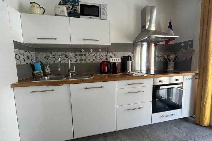 Appartamento intero, Bright Apt between Antibes & Juan-les-Pins in Antibes, Costa mediterranea (Francia)