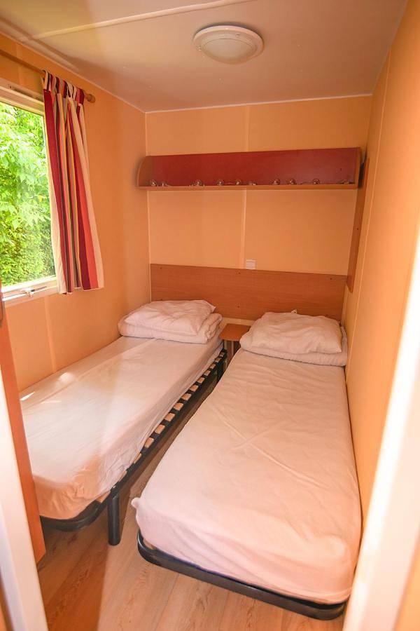 Camping Onlycamp La Colombière in Pesmes, Haute-Saône