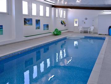 Gîte pour 4 personnes, avec jardin à Cornouailles