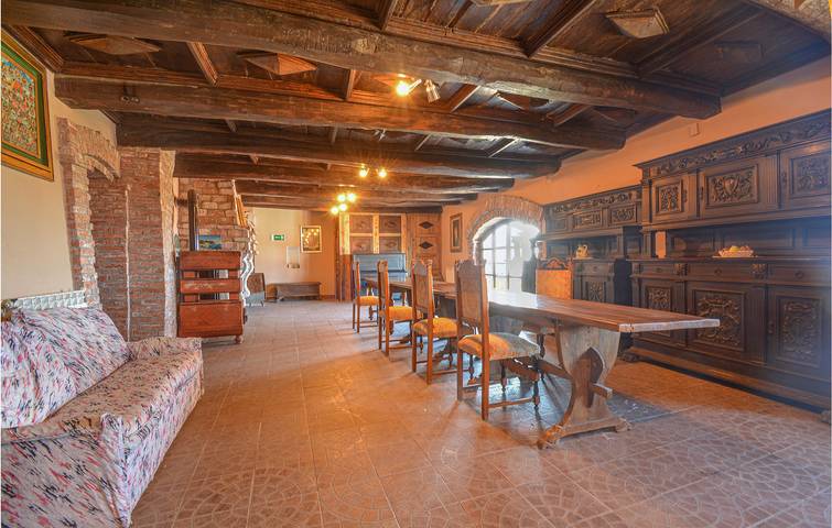Nachhaltige 270qm Wohnung in der Nähe von Belvedere Langhe in Belvedere Langhe, Langhe