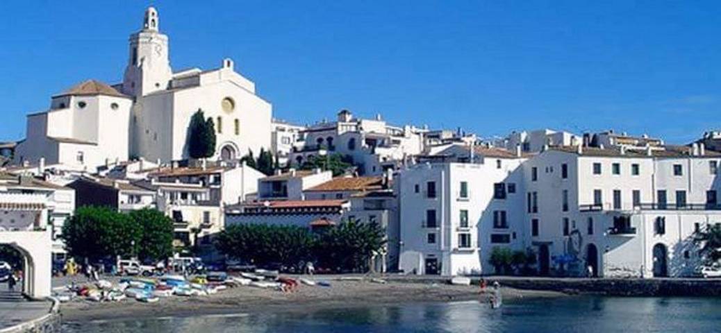 Prima linea casa sulla spiaggia nel mezzo di Cadaques in Platja del Port d'Alguer (Cadaques), Cadaques