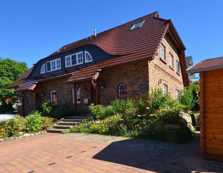 Ferienhaus für 8 Personen, mit Terrasse und Garten sowie Sauna