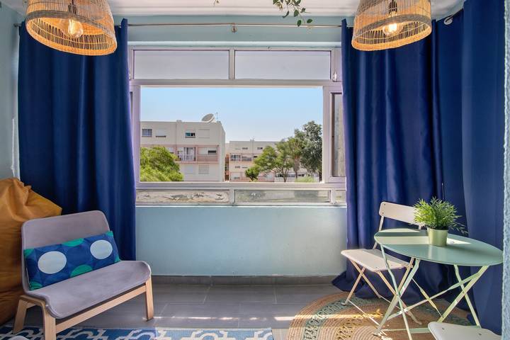 Apartamento entero, Apartamento 'Remodelado Próximo Da Praia' con balcón y Wi-Fi in Albufeira e Olhos de Água, Distrito de Faro