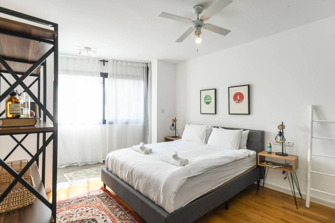Entire apartment, Chic 3Br Apt w Balcony & Parking by Tel Aviv Port in Tel Aviv, Tel Aviv District