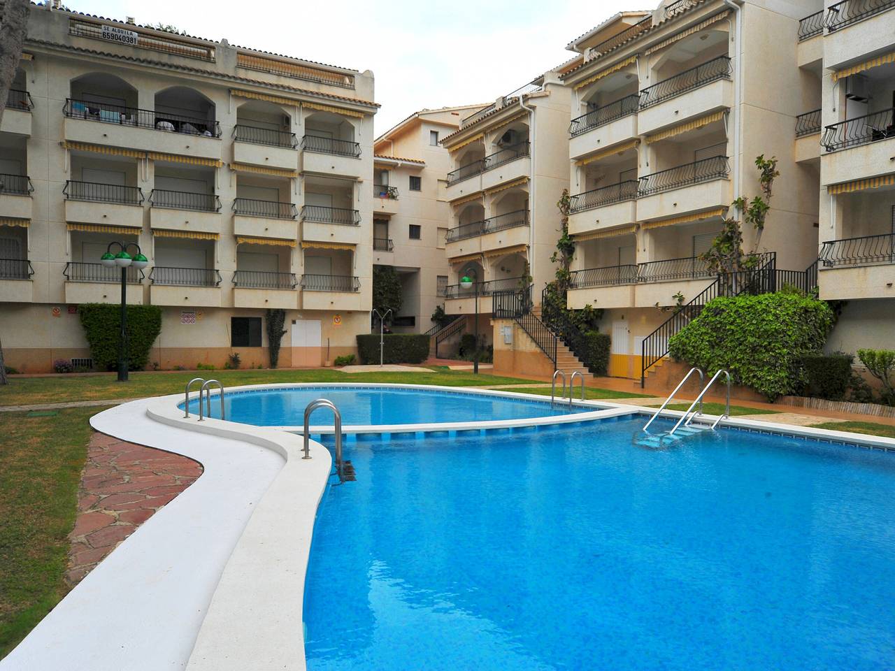 Entire apartment, Charming apartments with pool in Alcoceber for up to 6 people in Alcossebre, Alcalà de Xivert