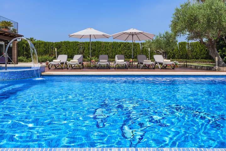 Luxus-Finca für 10 Personen, mit Terrasse und Garten in Pollença - 4