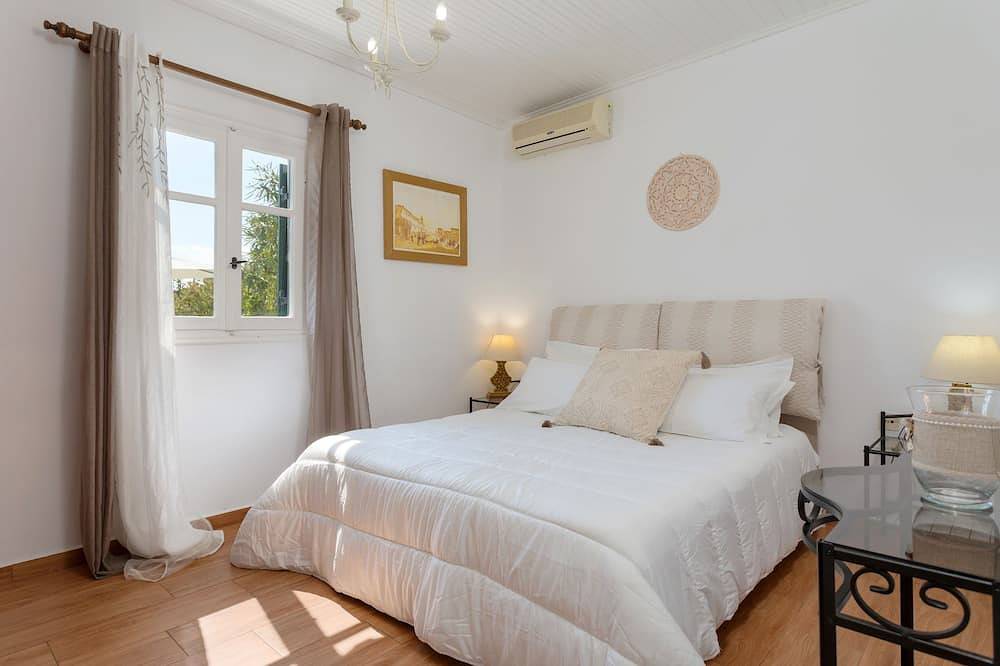 Cottage de Charme avec piscine privée et vue magnifique sur la mer! in Zante
