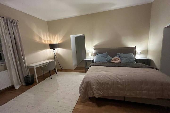 Ferienwohnung für 4 Personen, mit Balkon und Garten in Gumpoldskirchen