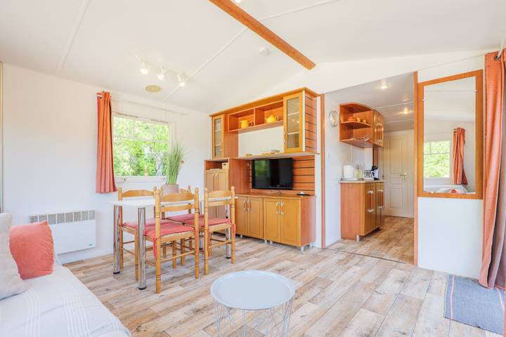 Bungalow für 4 Personen, mit Kinderpool und Garten in Rhone-Alpes - 4
