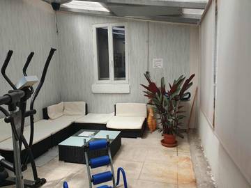 Gîte pour 4 personnes, avec terrasse à Château-Renault