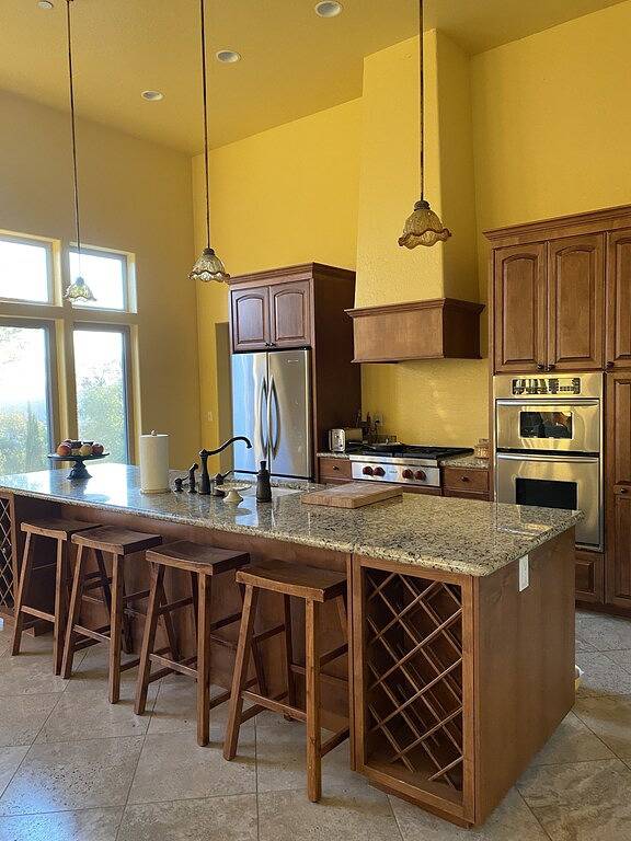 Vacation home for 6 people, with balcony and yard in Russian River