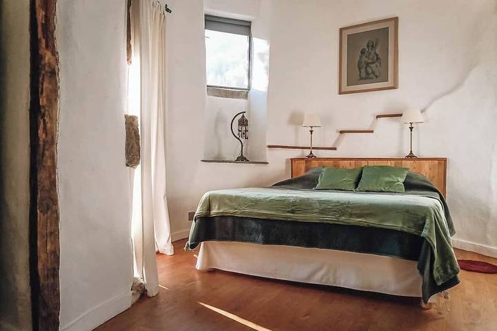 Location de vacances pour 3 personnes, avec jacuzzi ainsi que piscine et jardin à Grand-Vabre - 2