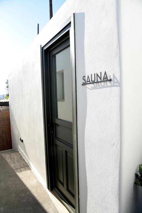 Hôtel pour 2 personnes, avec sauna et jardin ainsi que piscine et vue dans Kithnos Chora - 3