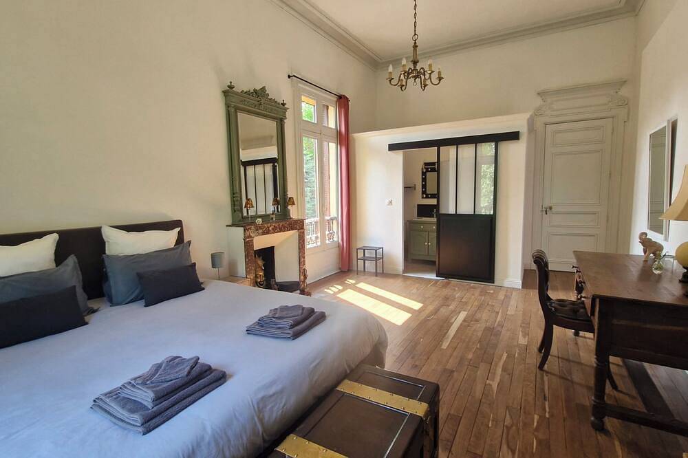 Appartement entier, Le Manoir de la Belle Endormie in Valréas, Enclave de Valreas
