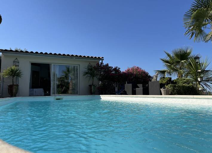 Gîte pour 2 personnes, avec jardin et piscine à Crillon-le-Brave - 3