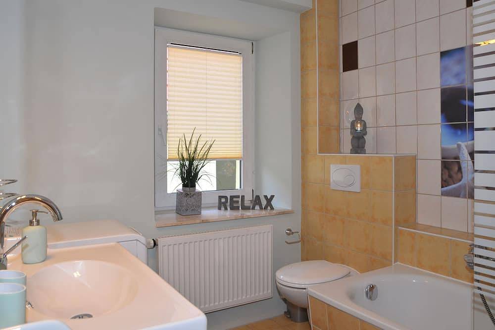 Ganze Wohnung, Fewo \" Landliebe\" mit Pool und Saunanutzung auf restauriertem 3 Seiten Hof in Meißen, Meißen Region