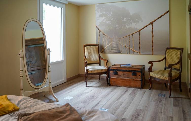 Charmantes Apartment in der Nähe von La Charente (2 km) mit Waschmaschine und Parkplatz in Tonnay-Charente, Rochefort und Umgebung