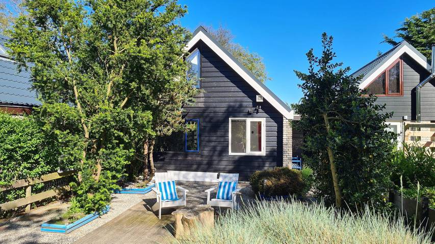 Ferienhaus für 4 Personen, mit Terrasse und Garten sowie Sauna in Sint Maartensvlotbrug