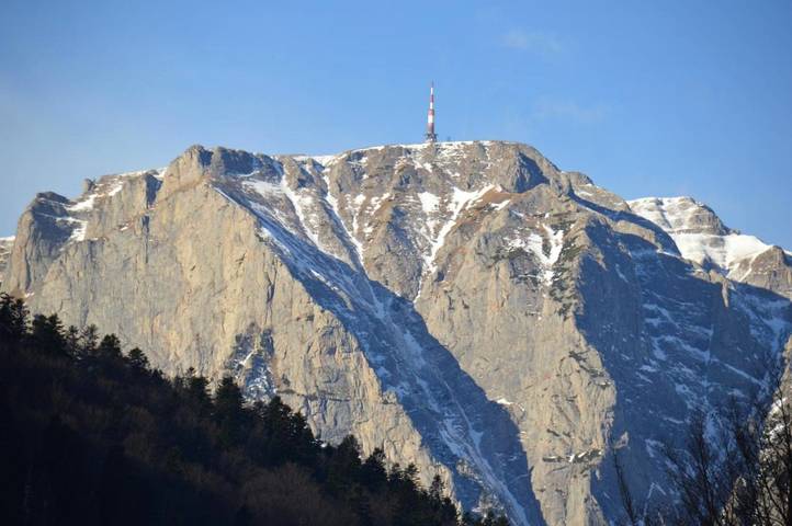 Villa pour 16 personnes, avec jacuzzi ainsi que jardin et sauna en Roumanie - 2