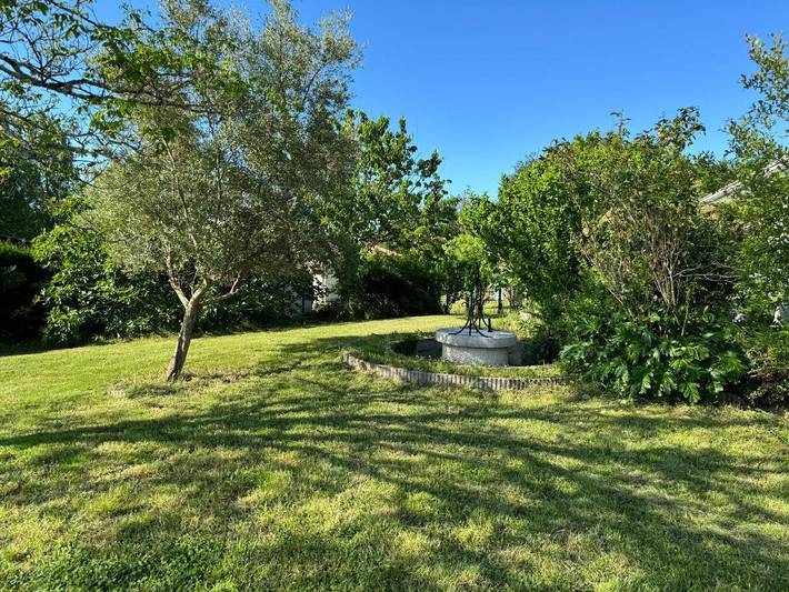 Location de vacances pour 6 personnes, avec jacuzzi et jardin à La Brède - 2