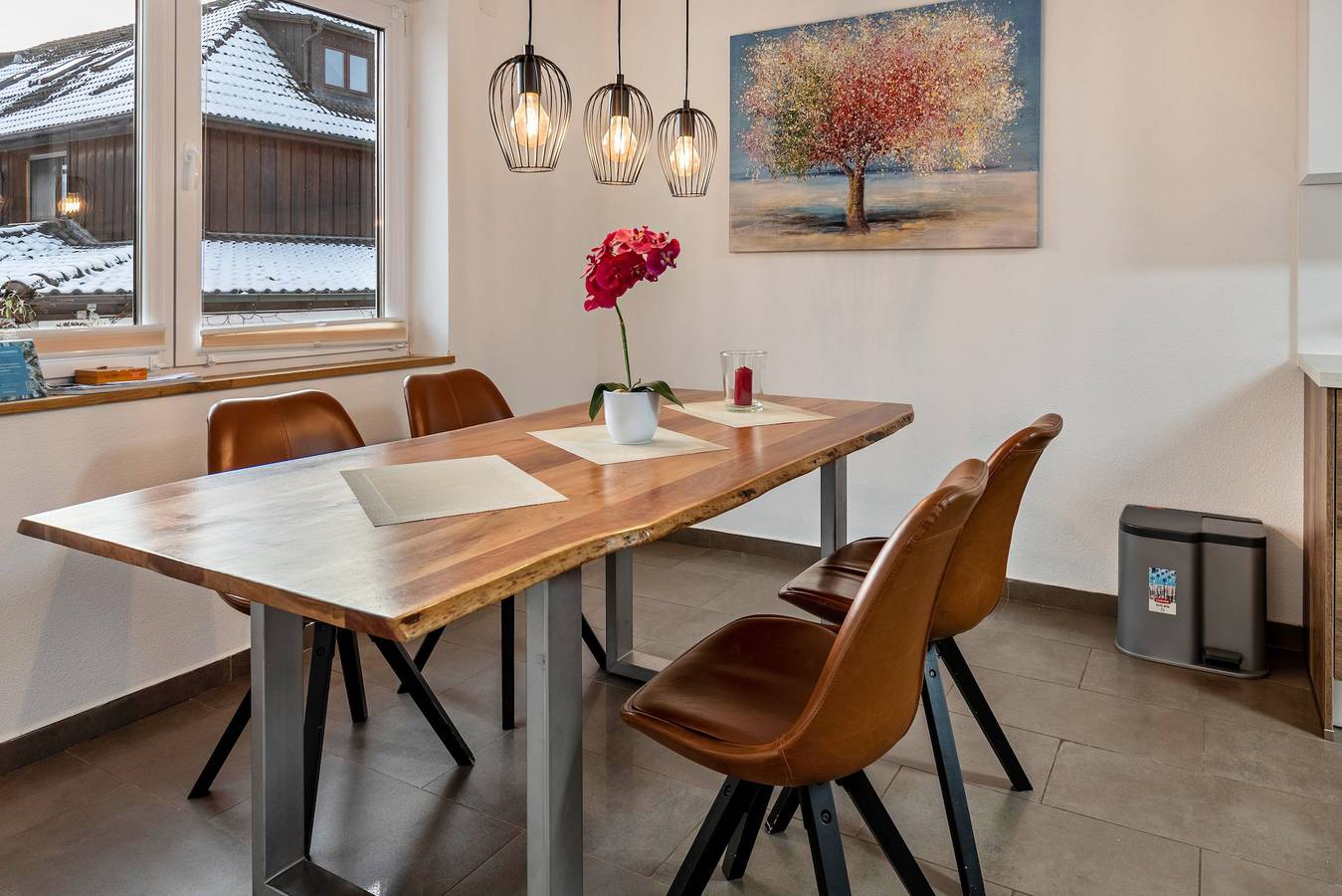 Entire apartment, Apartment 'Gertrud' with Lake View, Balcony and Wi-Fi in Öhningen, Untersee