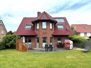 Ferienhaus für 10 Personen, mit Sauna und Garten am Schönberger Strand