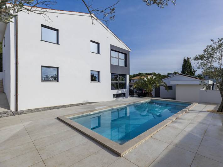 Ferienhaus für 10 Personen, mit Garten und Sauna sowie Terrasse, mit Haustier in Premantura