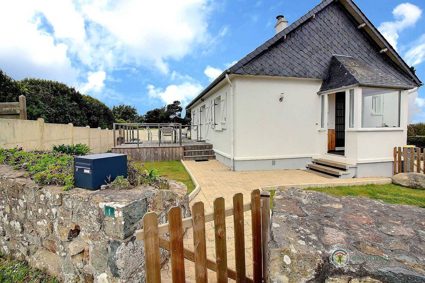 Ty Gwenn in Plougrescant, Côte de Granit Rose