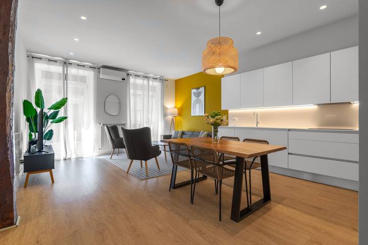 Apartment for 4 people, with balcony in San Sebastian