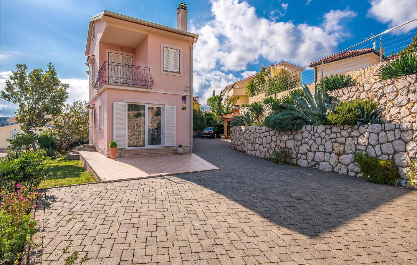 Ganze Ferienwohnung, Ferienwohnung für 4 Personen mit Terrasse in Cizici, Krk