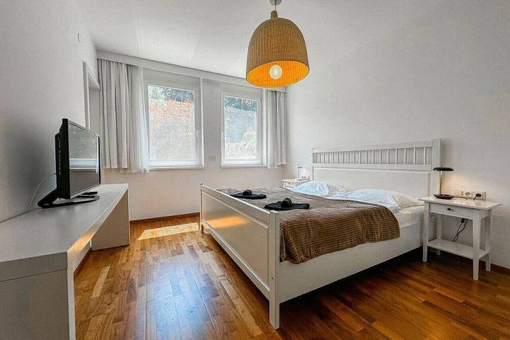Ganze Wohnung, 2. Bedroom Apartment, Terrace, Private Lake Access in Velden am Wörther See, Villach-Land