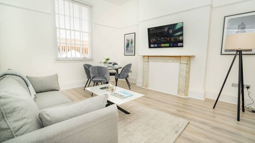 Holiday rental for 4 people, with balcony/terrace in Cheltenham