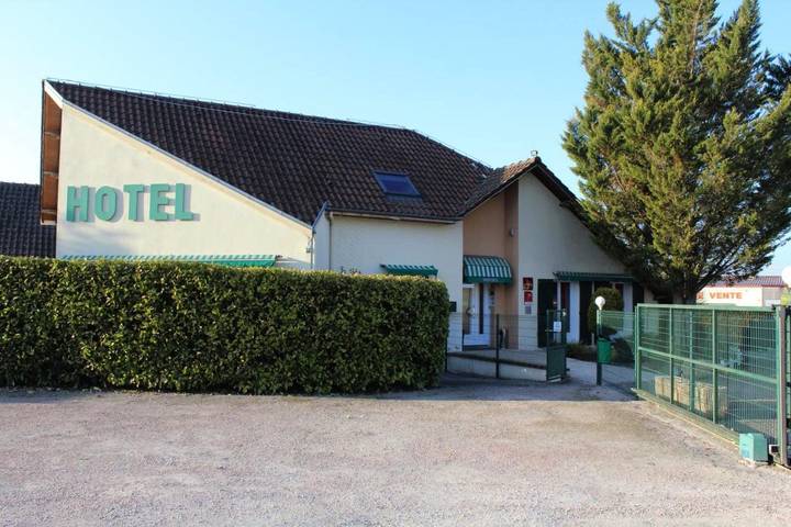 Hôtel pour 3 personnes, avec Terrasse et Jardin à Saint-André-les-Vergers