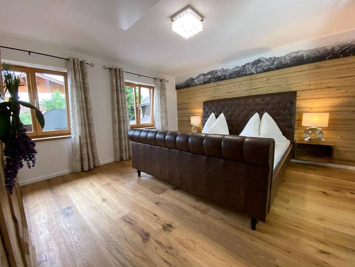 Ferienwohnung für 6 Personen, mit Ausblick und Garten
