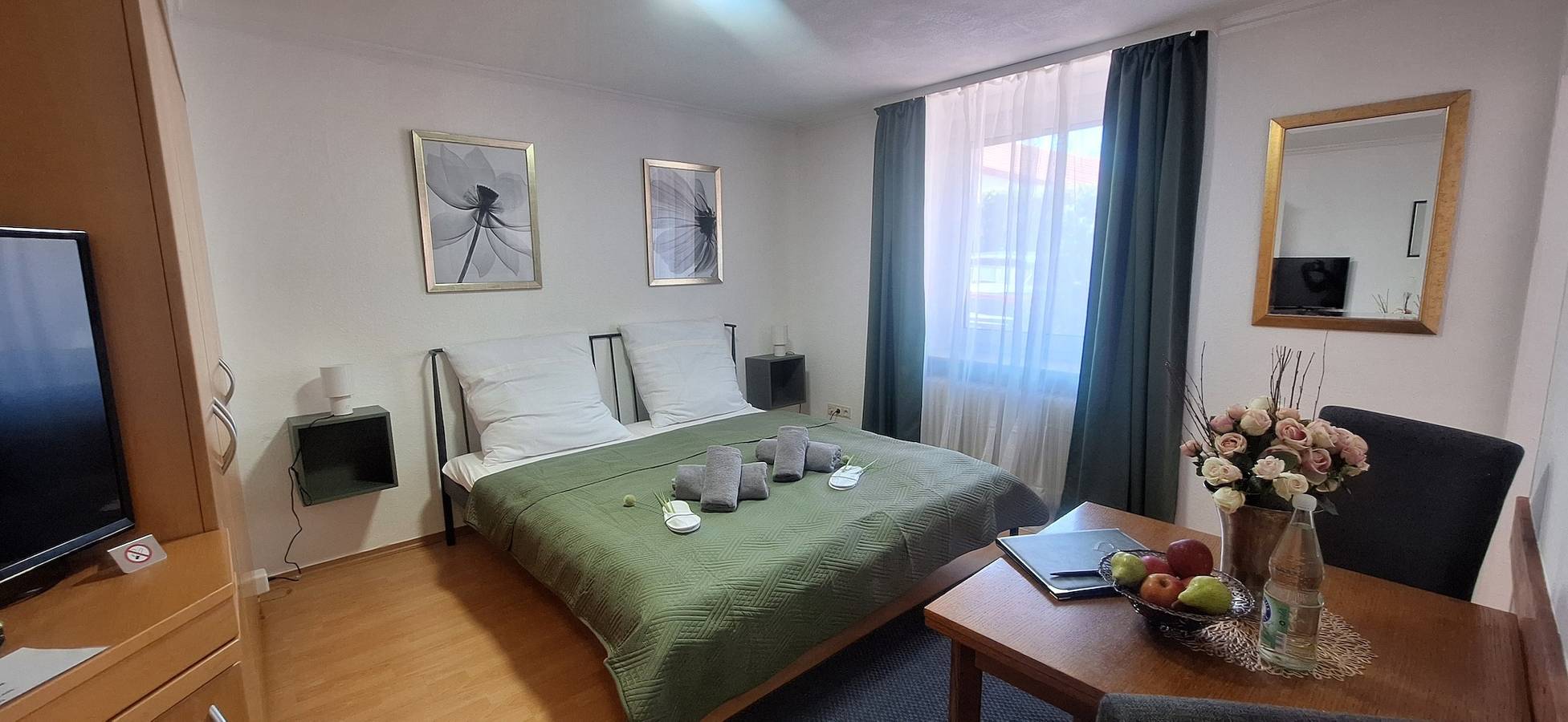 Ganze Ferienwohnung, Gästehaus Mittmann 1 Raum Apartment oh. Balkon in Bad Kissingen, Rhön-Bayern