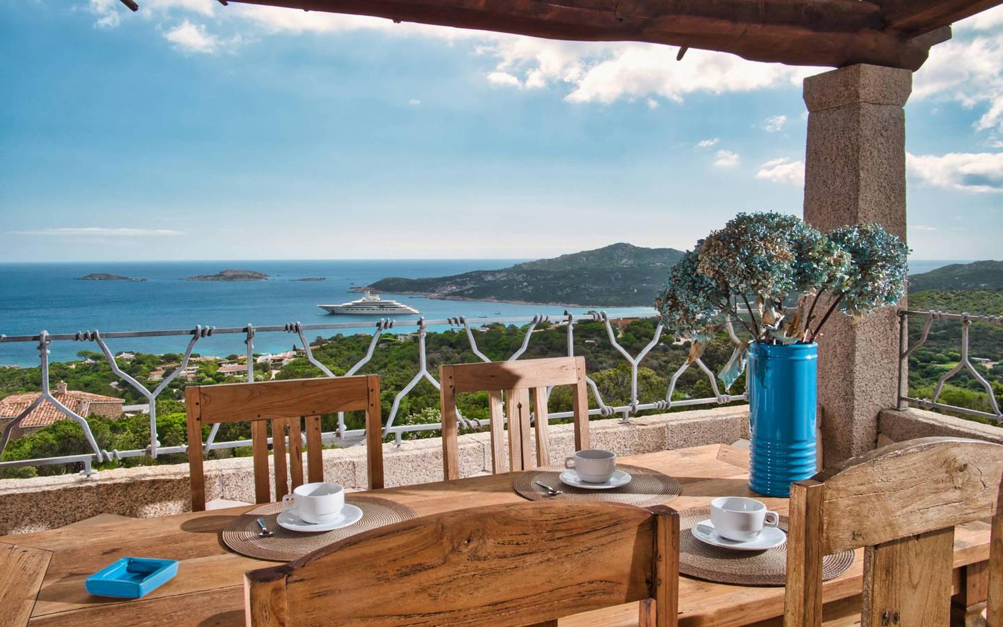 Entire apartment, Sea View Porto Cervo Bilocale in Pantogia, Arzachena