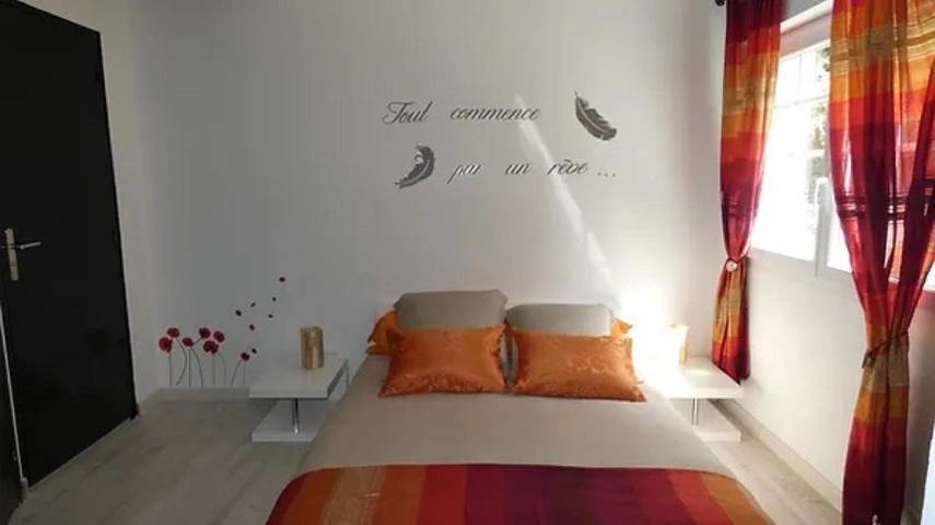 Location de vacances pour 5 personnes, avec jacuzzi ainsi que jardin et terrasse à Meslan - 3