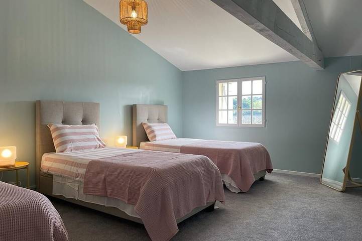 Gîte pour 5 personnes, avec jardin à Berson - 3