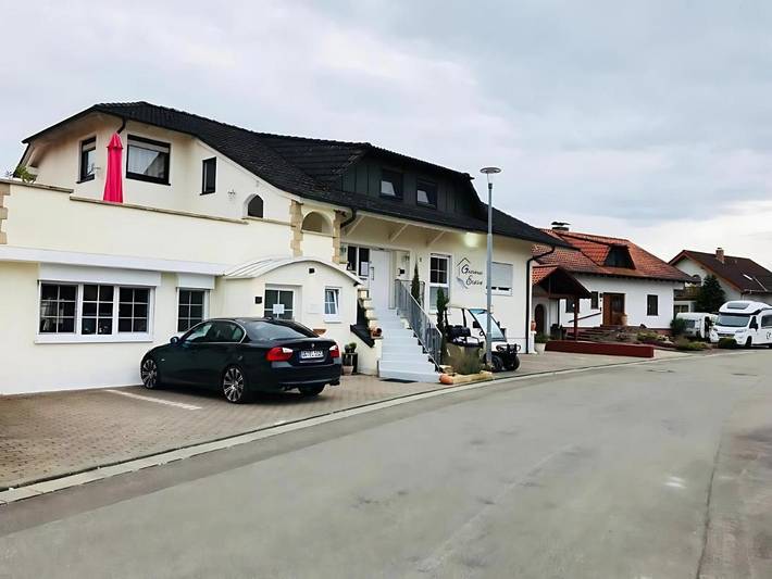 Chambre d’hôte pour 6 personnes, avec terrasse à Rust - 2