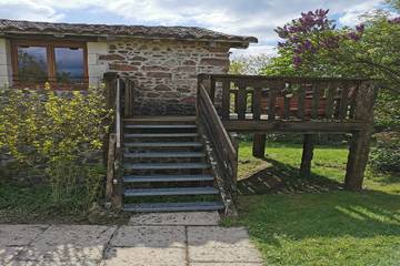 Gîte pour 4 personnes, avec piscine ainsi que balcon et jardin en Charente