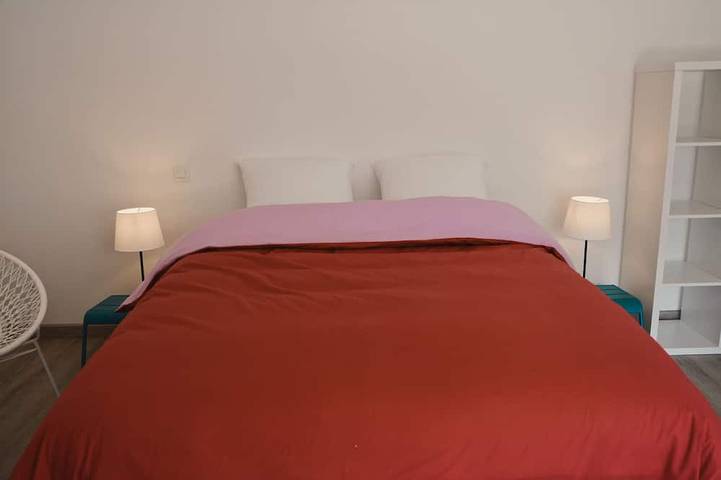 Gîte pour 12 personnes, avec jardin à Azay-le-Brûlé - 2