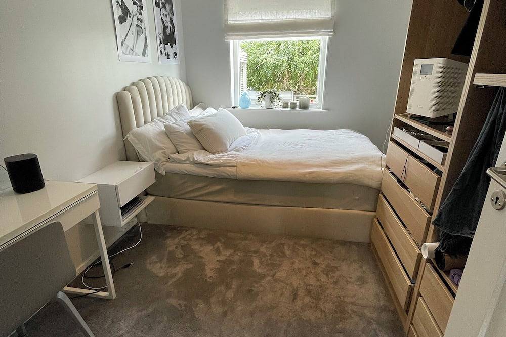 Modern villa close to sea, forest and Stockholm city center in Tyresö, Schwedische Ostsee