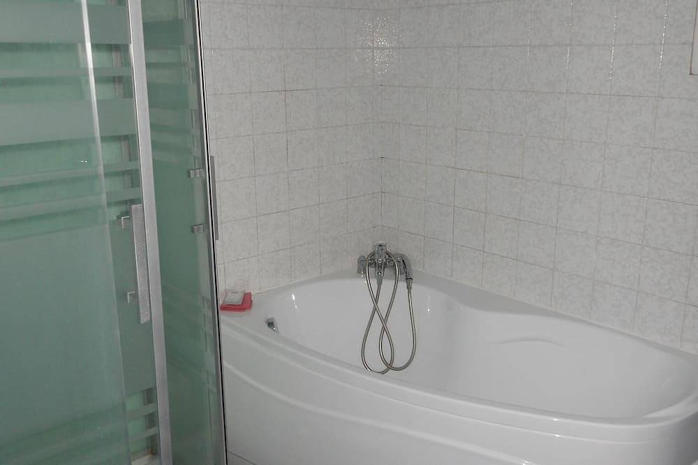 Schönes Haus, alles 8personnes Komfort, unbegrenzte Wifi, 400 m vom Strand in Fouesnant, Quimper und Umgebung