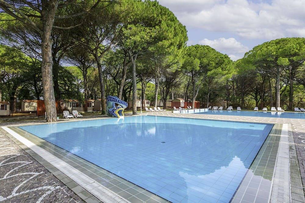Herrliche Wohnung in einem Ferienhaus mit  W-Lan, Klimaanlage, Pool, Terrasse und Haustiere erlaubt in Aquileja, Udine Provinz